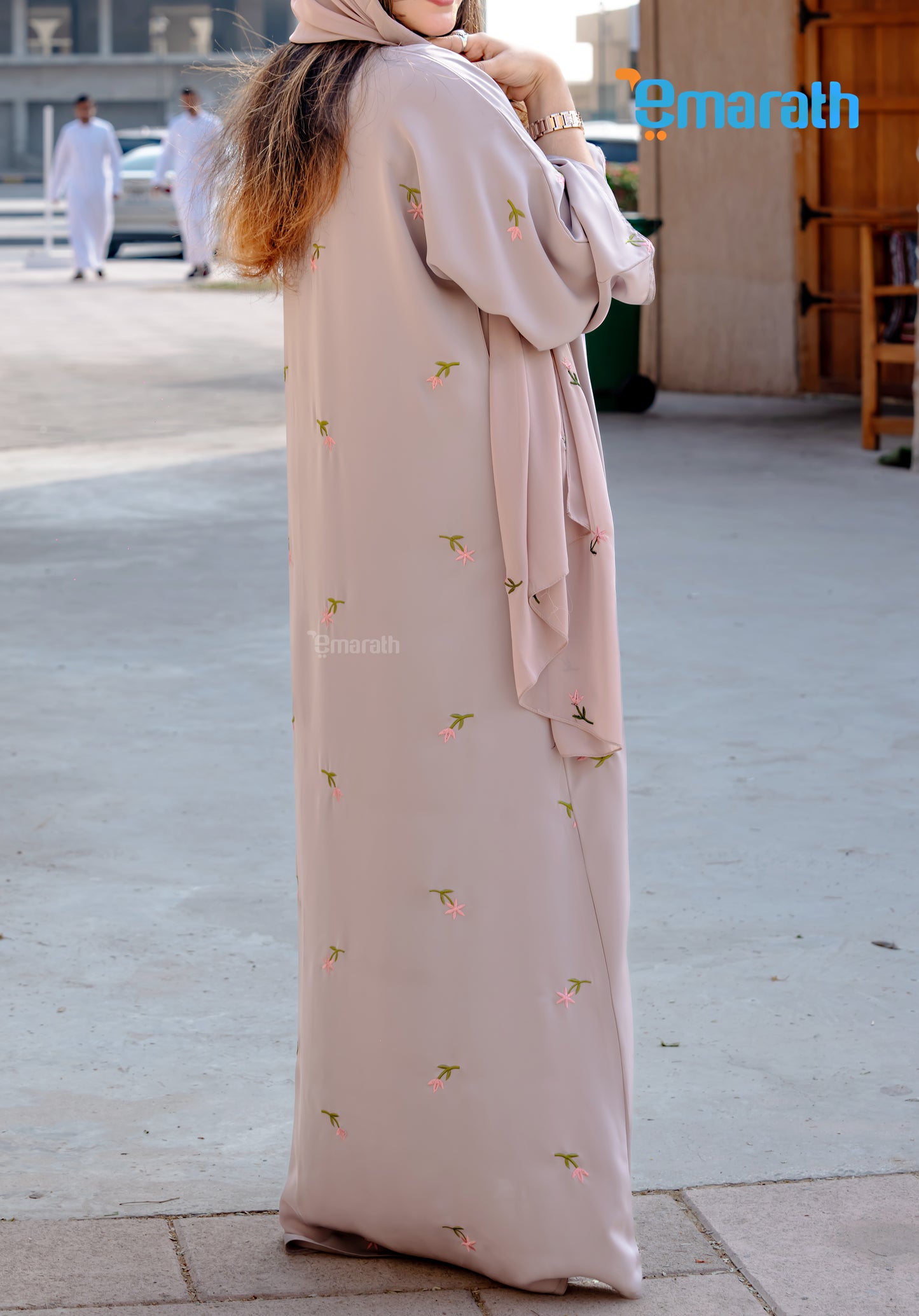 Elegant Floral Embroidered Abaya - Modest Stylish Design