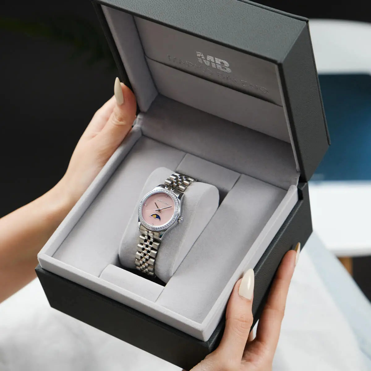 Explore the best watches with the MARKO BALENO LUNAA MB214-B, a stylish women’s wrist watch featuring a polished silver case, pink dial, and silver strap.