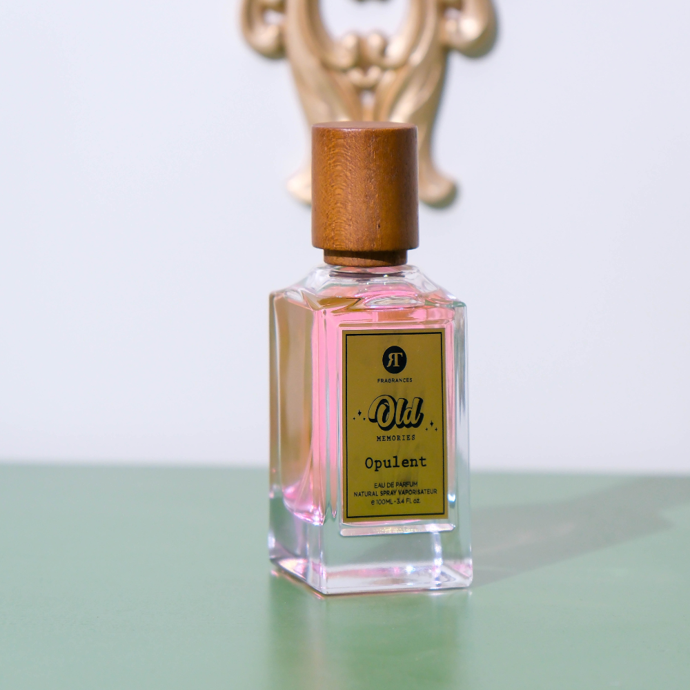Shop the “Old Memories” perfume combo – a luxury 4-in-1 collection with unisex, Arabic, and gender-specific fragrances. Perfect for lasting impressions. Ideal gift set.